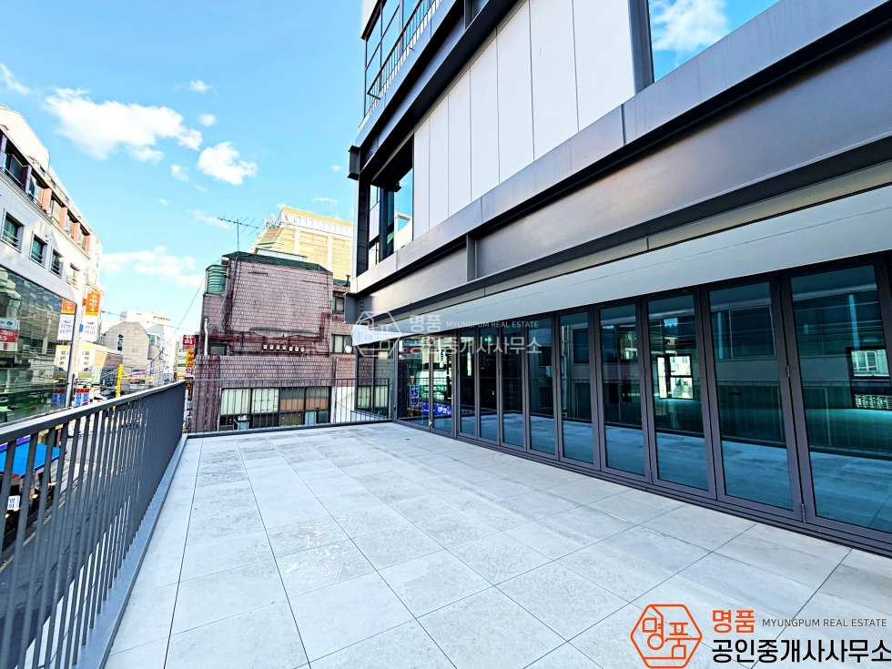 서울 강남구 논현동 주건축물제1동 79P 상가 I 논현메인 I 강남대로이면 I 신축상가 월세 매물번호 10208 사진 10