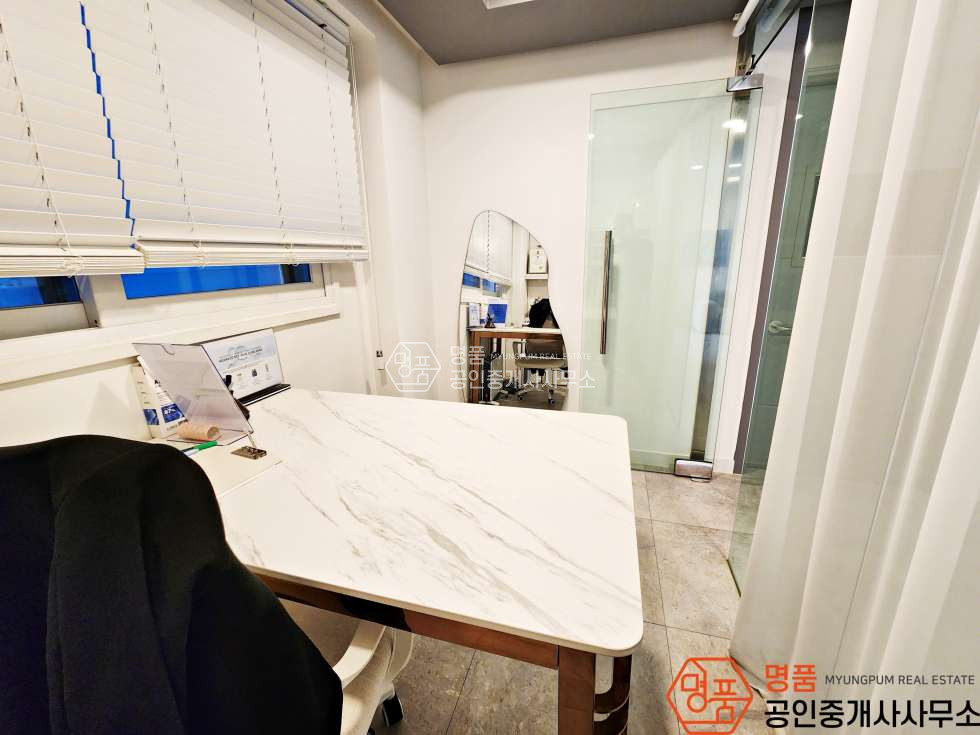 서울 강남구 논현동 논현초 인근 I 피부 미용샵 I 인테리어 굿 I 진행임박 월세 매물번호 10461 사진 7