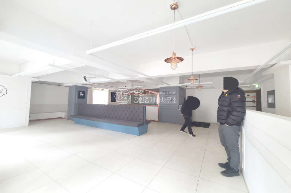 서울 강남구 역삼동 40P 복층상가 I 신논현역세 I 내부계단有 I 무권리 월세 매물번호 10495 사진 5