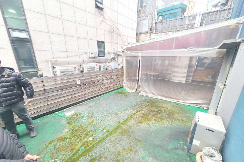 서울 강남구 역삼동 40P 복층상가 I 신논현역세 I 내부계단有 I 무권리 월세 매물번호 10495 사진 16