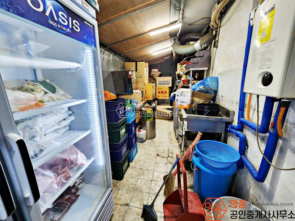 서울 서초구 잠원동 신사역 초역세 I 유동 인구 굿 I 임대 조건 굿 I 진행임박 월세 매물번호 10567 사진 8