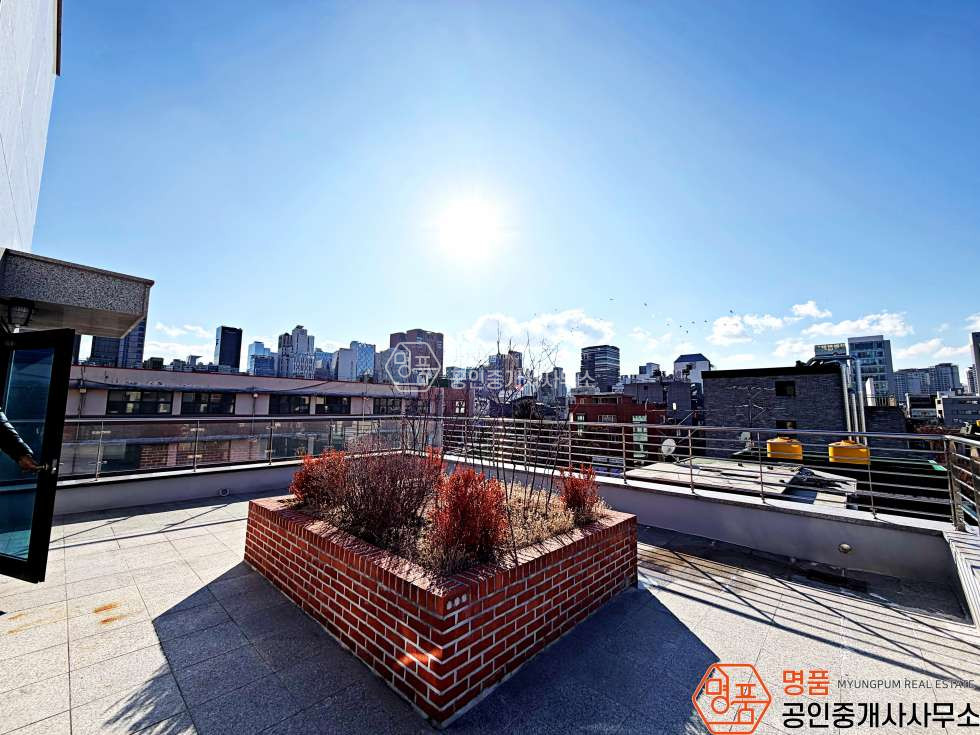 서울 강남구 논현동 기전빌딩동 단독사옥 I 논현역 I 대로변 I 옥상정원 월세 매물번호 10593 사진 12
